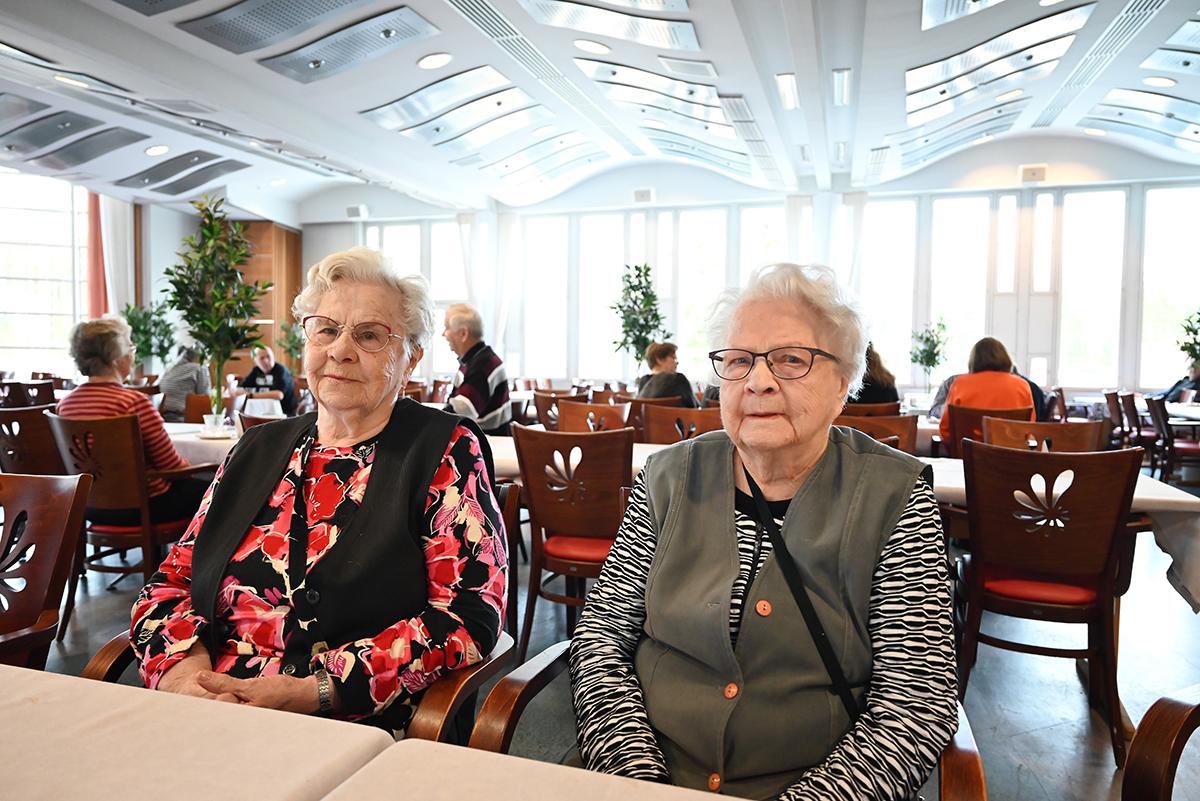 Suupohjan-lotat-Kyllikki-Annikki-Härmän-Kylpylä-2 lottakuntoutus Härmän Kylpylässä